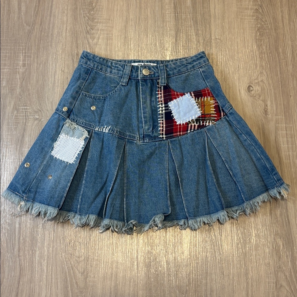 13De Marzo Patch Suture Denim Skirt NWT - Picture 3 of 16